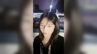 Súc vật, Gạ địt không được tát e nó xong chút thuốc để hiếp