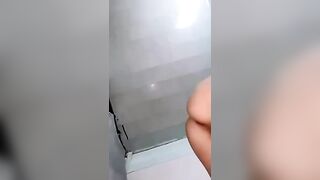 Đút vào lỗ nhị bắn cho sướng