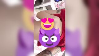 Mai Ngọc Linh xăm trổ show vú cho a xem, Lồn rỉ nước cực nứng