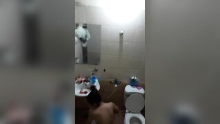 Chi gái tắm rưa lồn kĩ quá
