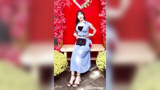 Cô giáo TA (Ai)