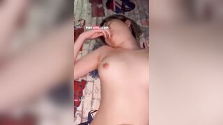 Hạ An 2ka7 Gò Vấp lộ clip đụ nhau với bạn thân mắt bé lim dim trong phê lòi