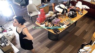 🍀🍀🍀 Hack Cam Mấy EM Live Stream Bán Hàng Thay Quần Áo Lộ Vú Đít Cực Hot p4🍀🍀🍀