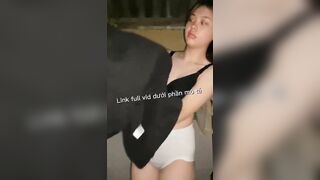 Trúc Lan 18 tuổi lộ clip tắm táp show hàng gửi Nyc 😱😱.