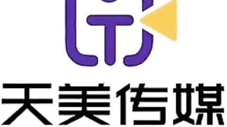 Không mặc quần lót ở nhà, em ghệ bướm múp bị đè ra địt