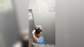Quay lén cj gái tắm bot lột đồ free và nhóm quay lén + loạn luân ở mô tả