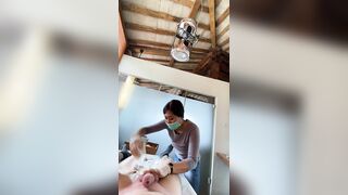 Bà chị wax lông peter xuất tinh luôn 😂