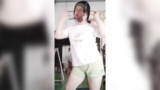 Em gái 33