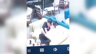 học sinh sục cặc, móc lồn trong quán cafe bị nhân viên phát hiện coi đầy đủ ở mô tả