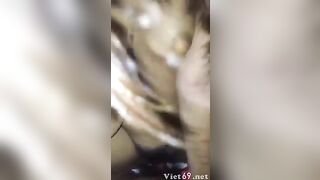 Nửa đêm em bắt dậy cưỡi ngựa