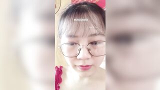 Clip Cô Giáo Thay Đồ Sexy Thủ Dâm Trong Lớp Học Cực Kích Thích