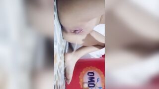 Con bạn thân nay đổi dưa leo thay bàn chải đánh răng