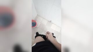 Thủ Dâm lúc cả nhà đang ngủ