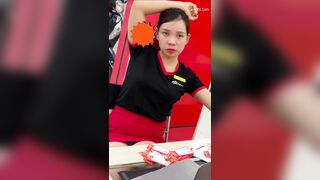 Clip Quay Lén Nhân Viên Fpt Mặc Quần Lót Lọt Khe Đen Đi Làm
