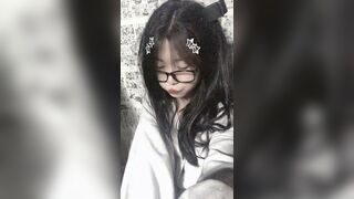 nứng 17