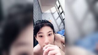 Bảo Trân hot tiktoker nay lấn sang live show anh em ạ :> 2