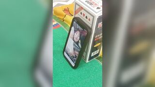 Cho em nữ sinh xem bắn tinh trùng trên live