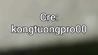 Em họ mới lớn tắm vú to
