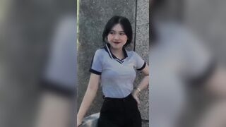 Capcut giật giật bé học sinh lộ clip địt nhau siêu dâm