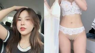 Clipx Sex Đan Phượng Shop 98 Khoe Khe Lồn Sạch Sẽ Không Lông