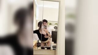 Vì hợp đồng e thư kí hy sinh trinh tiết cho giám đôc công ty phá zin