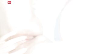 Clip sex em Linh Dâm nứng lồn bú cu bị chồng chịch rên rỉ 2