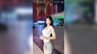 Bé quỳnh ff