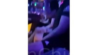 Thác loạn, Lũ học sinh hư bị địt tập thể trong bán bar