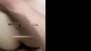 Lén vụng trộm với e gái Jolibbi trong Wc bị phát hiện siêu nứng