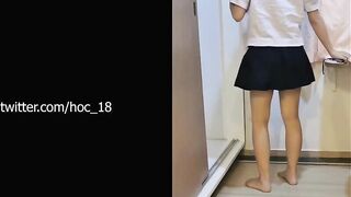 Cô gái học sinh dễ thương chỉ cần một chiếc điện thoại và sẽ cho bạn đụ cô ấy