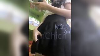 E gái lm liều thủ dâm ở thư viện bị bác lao lông phát hiện và cái kết