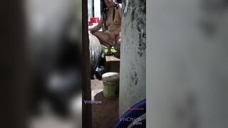 Qua nhà rủ MBBG đi chs thì phát hiện tắm ko khoá cửa nên Hiếp dâm luôn
