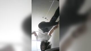 Quay lén các e học sinh Trung Quốc Vạch lồn đi ỉa đái bị phát hiện