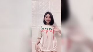Call sex cùng e gái nuôi