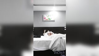 Em gái Việt dễ thương cùng bạn trai săm trổ cho Trung của quay phim chịch P2