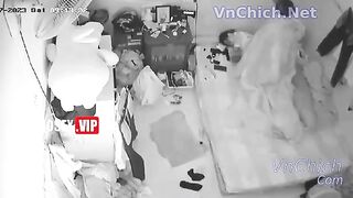 Hack camera e gái cấp 2 quàng khăn đó dùng lồn để giữ a trai ko đi công tác