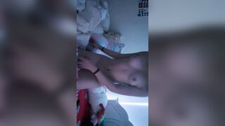 Kín đáo thùy mì nết na Cởi đồ là làm con đĩ ạ