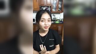 Địt em gái  họ mới lớn khi không có ai ở nhà sướng vl ra