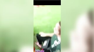 Đánh ghen, E gái đi địt ngta xong ra nch bị đánh dập lồn ở quán nước