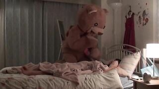 (phimsextop) Giả Dạng Chú Gáu Lừa Một Cô Gái Và Làm Tình Cùng Cô