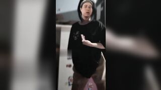 Bé aoa đen nhảy tiktok ae tìm đây