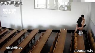 Sinh Viên Hutech Lén Lút Địt Nhau Trên Giảng Đường