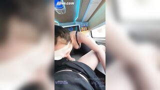 Hot Scandal, Địt nhau trên xe giường nằm nhưng ko kéo rèm cửa sổ và cái kết