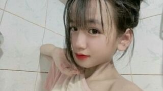 Mai Nhi 2ka9 mặt non nhưng nhấp cực đỉnh