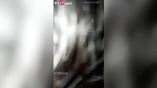 Thư Đen, lồn còn zin lúm túm vài cọng lông mà cho bạn thân phá zin rồi