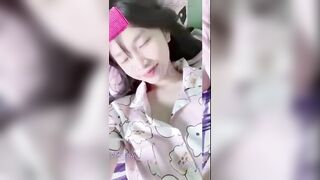 Điệu Huyền, cute lồn non nch dâm vừa tâm sự vừa móc bảo ny ysl