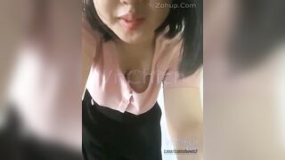 Cô giáo vú to học online cúi người và sự cố lộ ko mặc áo vú thủ dâm ko tắt cam