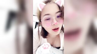 Chị gái 1 con live show hàng