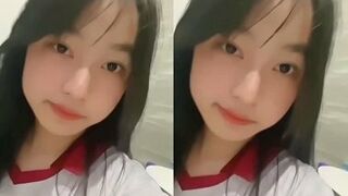 Thu Phương 2ka10 còn non nhưng đã biết khoe bướm