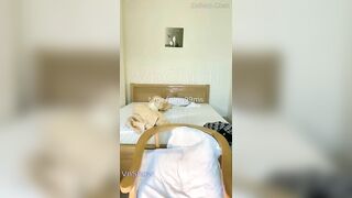 loLi tạ Uyển Chi, Học Sinh thủ dâm bị thg bạn mất dạy mách cô